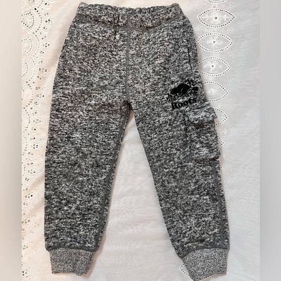 Roots Kids Salt and Pepper Slim Cuff Cargo Sweatpant 4T - Picture 2 of 3